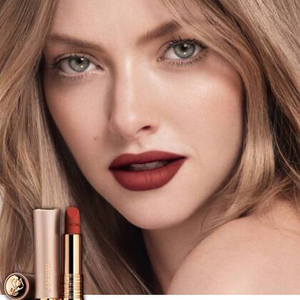 Model wearing L'Absolu Rouge Intimatte Lipstick